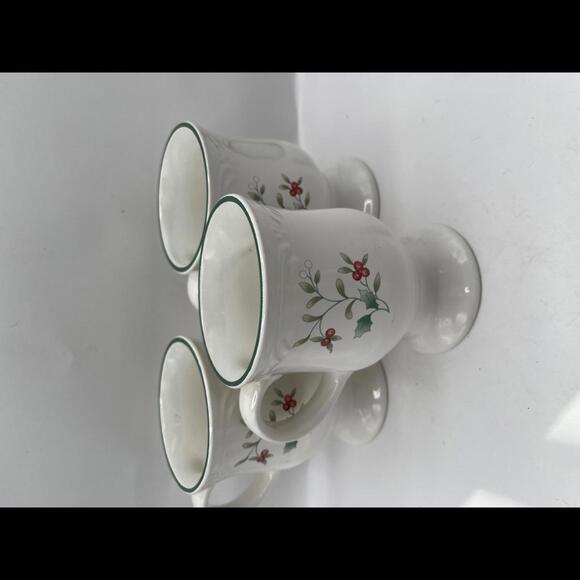 Vintage set of 3 Pfaltzgraff holiday holly berries, Stoneware Coffee Mugs Decor - Picture 3 of 6